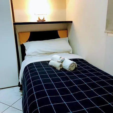 En Apartamento Compartido Homestay